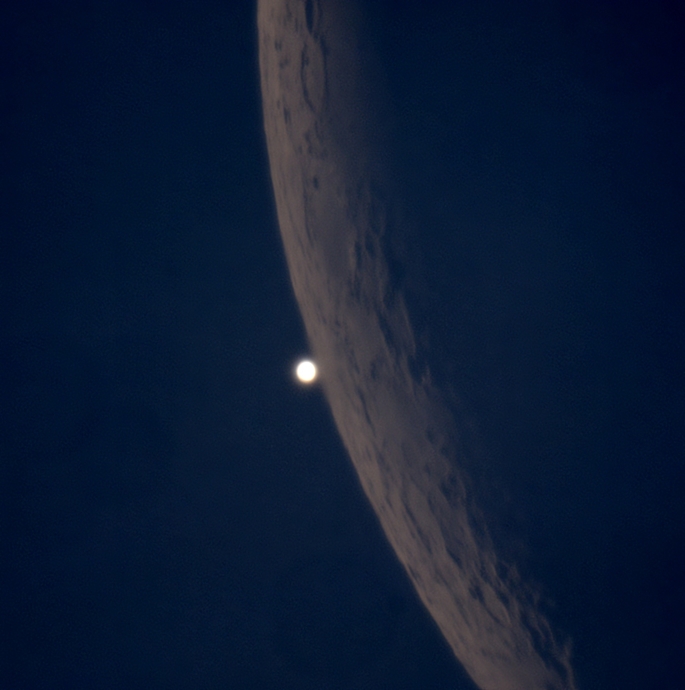 Mond-Venus 12:04 UTC